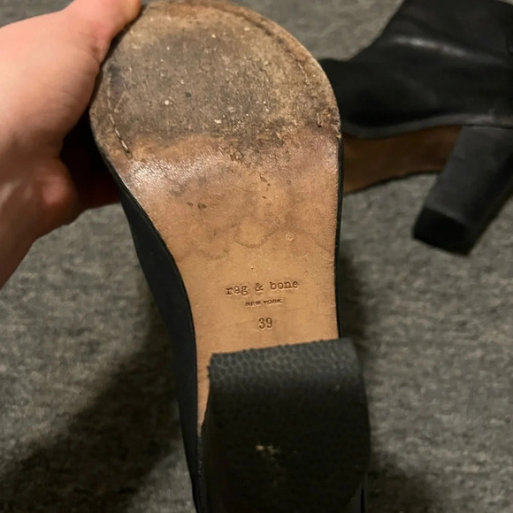 Rag & Bone Kerr Black Leather Ankle Chelsea Boots, size 39 - Picture 6 of 9